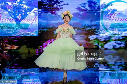 Sample Dress green apple