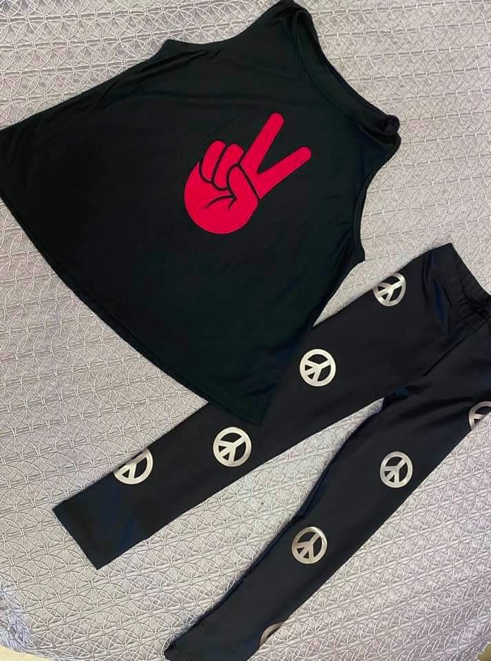 Peace sporty set